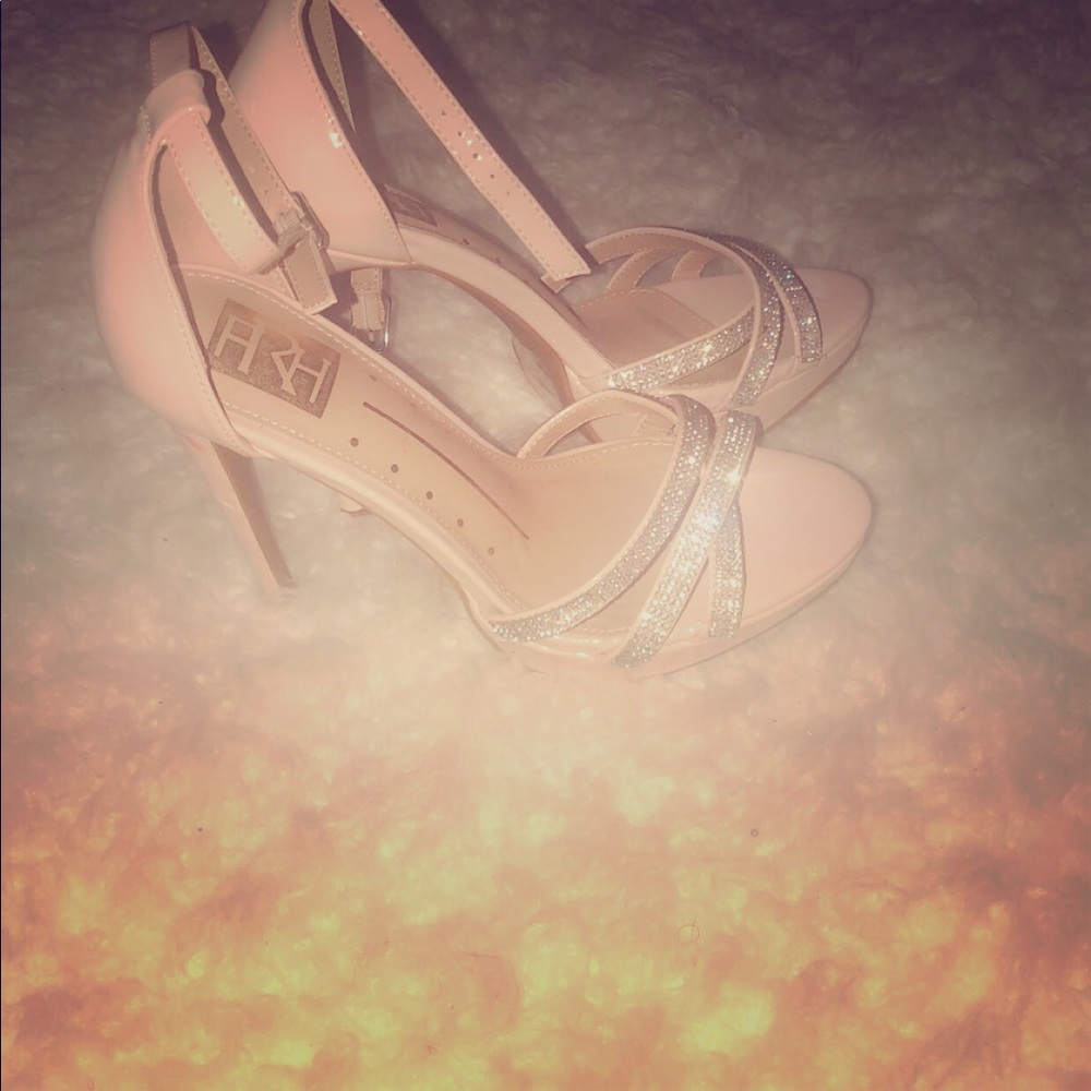 Shoe
